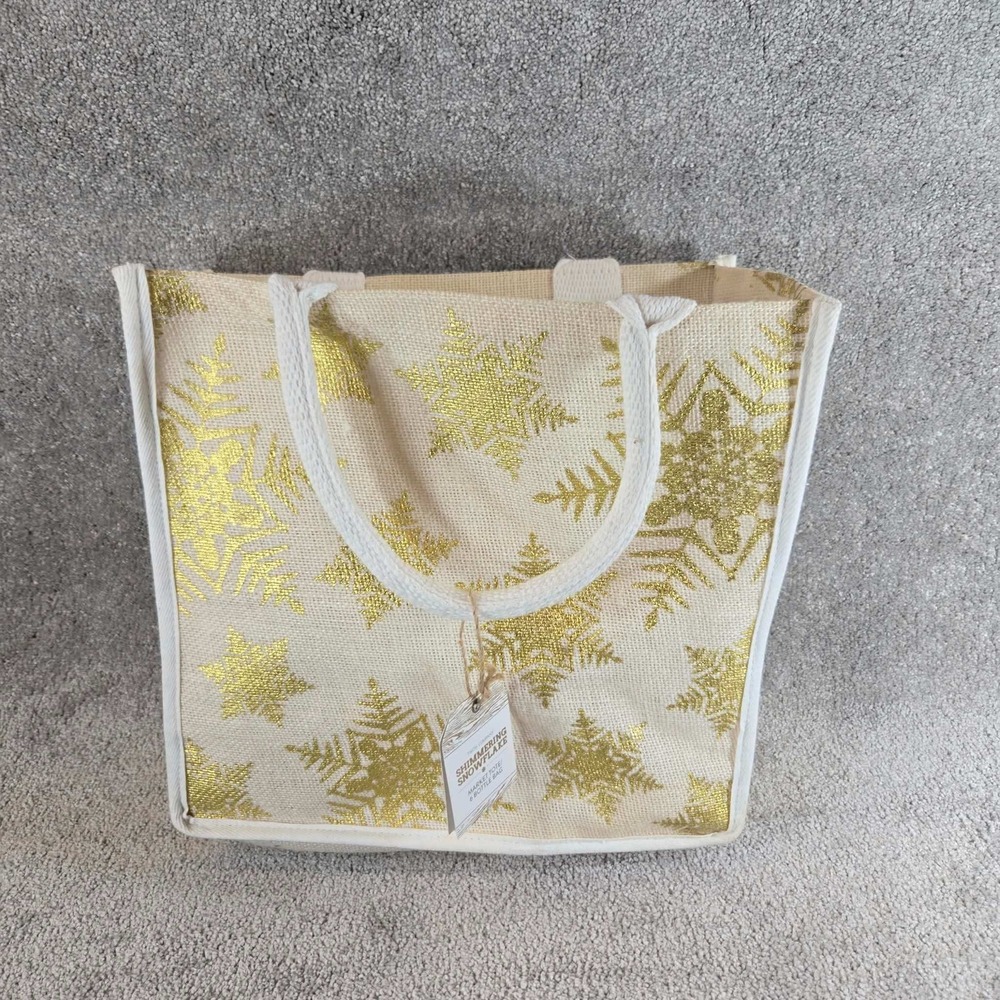 Two's Company Market Tote Gold Shimmering Snowflake 6 Bottle Bag Holiday